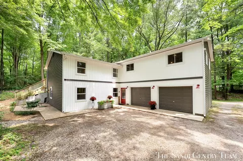 16393 Taft, Spring Lake, MI 49456