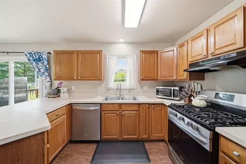Kitchen - 3008 S Dearing, Spring Arbor, MI 49283 photo 3 of 3