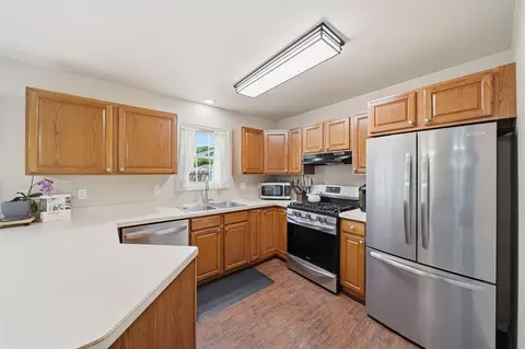 Kitchen - 3008 S Dearing, Spring Arbor, MI 49283 photo 2 of 3