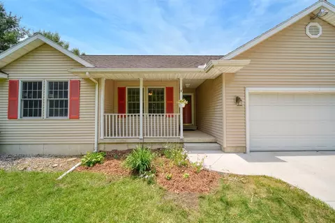 Exterior - 3008 S Dearing, Spring Arbor, MI 49283 photo 3 of 13
