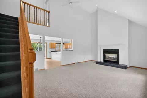 Living - 5115 Lansing, Jackson, MI 49201 photo 1 of 11