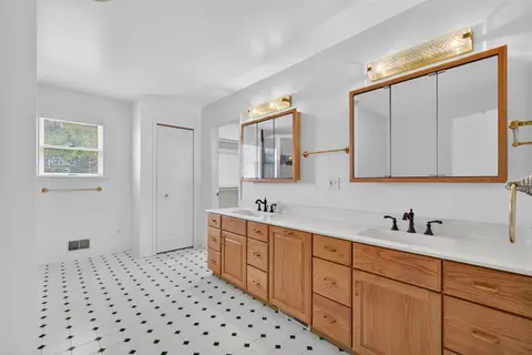 Bath - 5115 Lansing, Jackson, MI 49201 photo 1 of 7