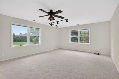 Bedroom - 5115 Lansing, Jackson, MI 49201 photo 1 of 9