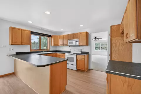 Kitchen - 5115 Lansing, Jackson, MI 49201 photo 1 of 3