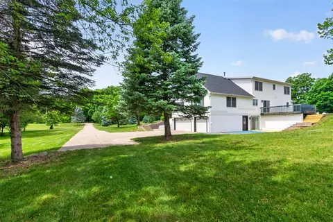 Exterior - 5115 Lansing, Jackson, MI 49201 photo 9 of 13