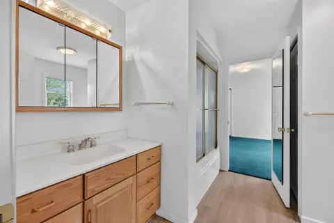 Bath - 5115 Lansing, Jackson, MI 49201 photo 5 of 7