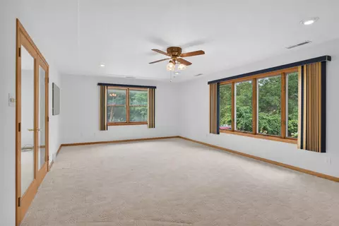 Living - 5115 Lansing, Jackson, MI 49201 photo 11 of 11