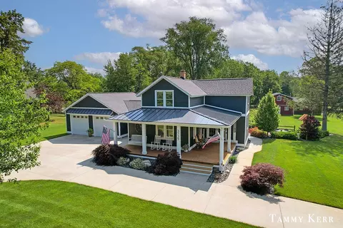 3735 63rd, Saugatuck, MI 49453