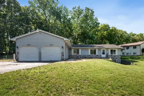 2957 Englewood, Grand Rapids, MI 49508