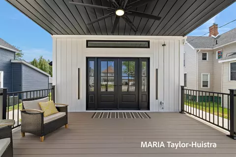 1423 Lakeshore, Muskegon, MI 49441