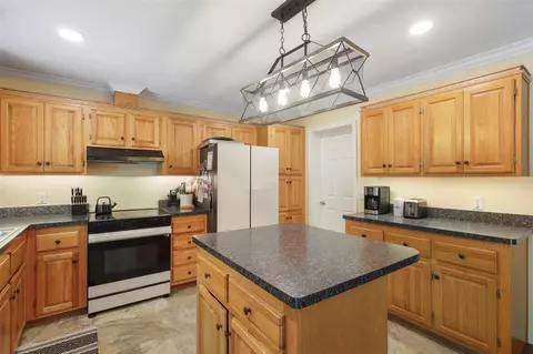 Kitchen - 11803 Hoffman, Three Rivers, MI 49093 photo 4 of 4