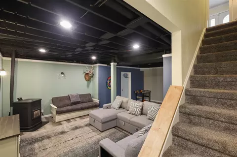 Living - 11803 Hoffman, Three Rivers, MI 49093 photo 2 of 3