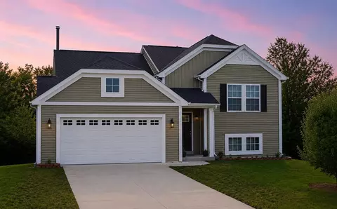 1037 Sunfield, Holland, MI 49424
