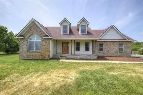 1062 Deer Vly, Manchester, MI 48158