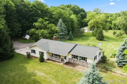 1525 104th, Byron Center, MI 49315