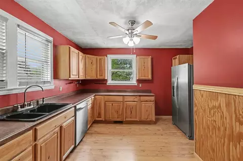 Kitchen - 1011 State, Adrian, MI 49221 photo 1 of 2