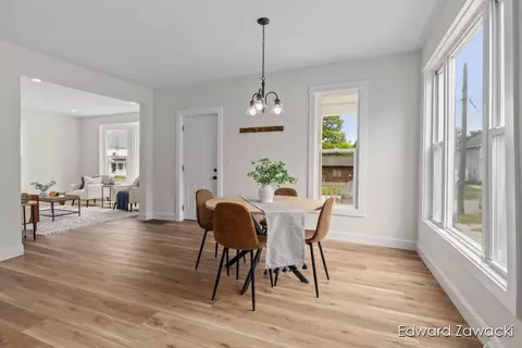 Dining - 404 S S Brg, Belding, MI 48809 photo 1 of 2