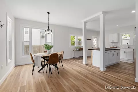 Dining - 404 S S Brg, Belding, MI 48809 photo 2 of 2