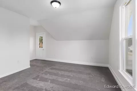Bedroom - 404 S S Brg, Belding, MI 48809 photo 2 of 4