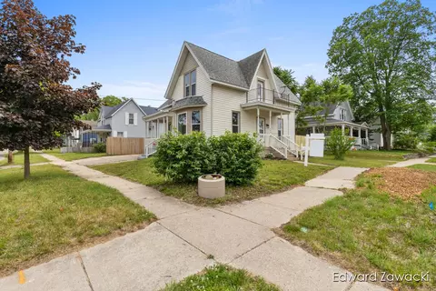 Exterior - 404 S S Brg, Belding, MI 48809 photo 1 of 3