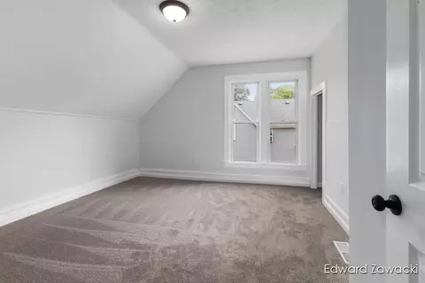 Bedroom - 404 S S Brg, Belding, MI 48809 photo 3 of 4