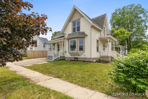 404 S S Brg, Belding, MI 48809