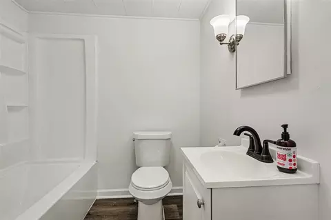 Bath - 9700 Fenner, Perry, MI 48872 photo 3 of 3