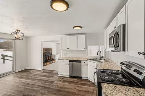 Kitchen - 9700 Fenner, Perry, MI 48872 photo 3 of 3