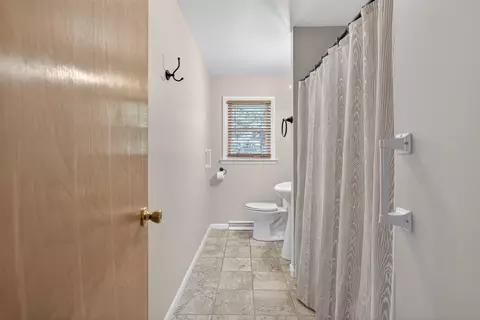 Entry Way - 100 N Second, Jackson, MI 49202 photo 3 of 3