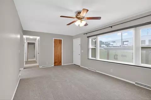 Living - 100 N Second, Jackson, MI 49202 photo 4 of 4