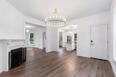 Living - 349 S Main, Adrian, MI 49221 photo 2 of 4