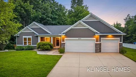 16815 Watersedge, Grand Haven, MI 49417