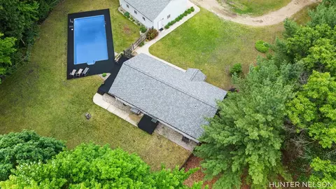 1081 E 98th, Grant, MI 49327 photo 28