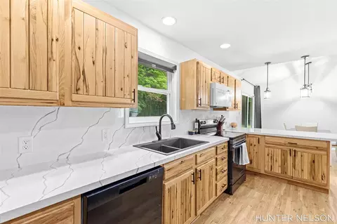 1081 E 98th, Grant, MI 49327 photo 10