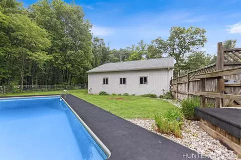 1081 E 98th, Grant, MI 49327 photo 34