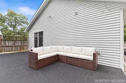 1081 E 98th, Grant, MI 49327 photo 37