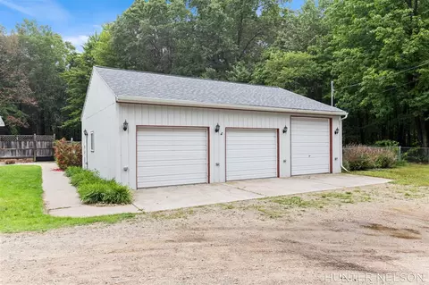 1081 E 98th, Grant, MI 49327 photo 38