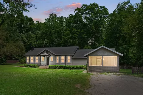 12241 Flynn, Sawyer, MI 49125