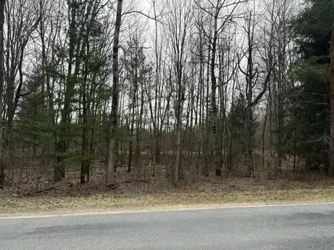 1512 22 Mile, Kent City, MI 49330