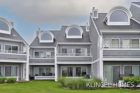 110 Millpoint #10, Spring Lake, MI 49456