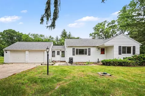 665 4 Mile, Comstock Park, MI 49321
