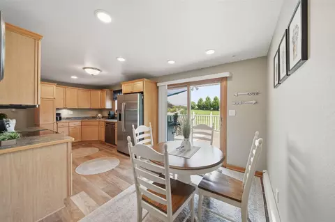 Dining - 3780 Hendee, Jackson, MI 49201 photo 1 of 3