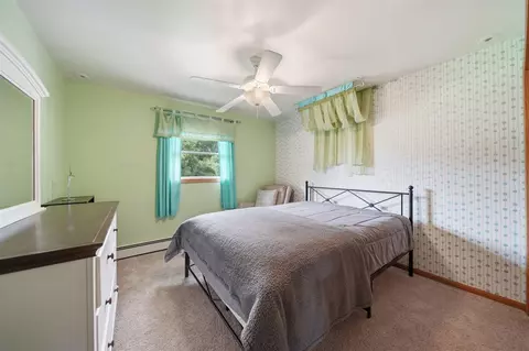 Bedroom - 3780 Hendee, Jackson, MI 49201 photo 3 of 6