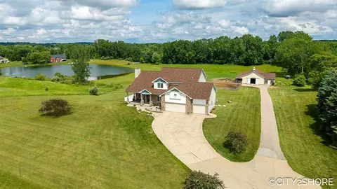 604 28th, Hudsonville, MI 49426
