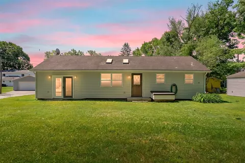 32851 Lake, Lawton, MI 49065
