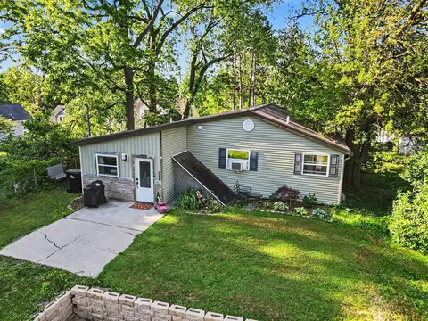 240 W Amy, Hastings, MI 49058