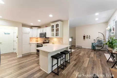 Kitchen - 145 Stonegate, Spring Lake, MI 49456 photo 5 of 5