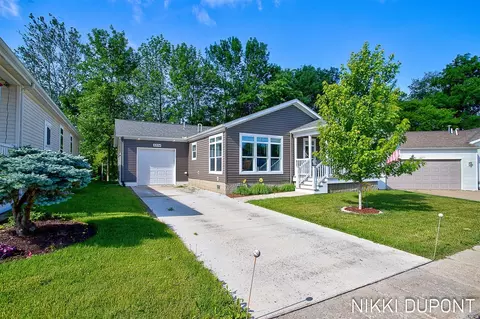 5254 W Scenic Turn, Holland, MI 49423