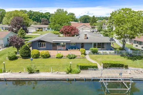 68911 Island, Edwardsburg, MI 49112