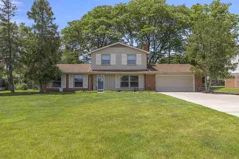 26181 Middlebelt, Farmington Hills, MI 48334